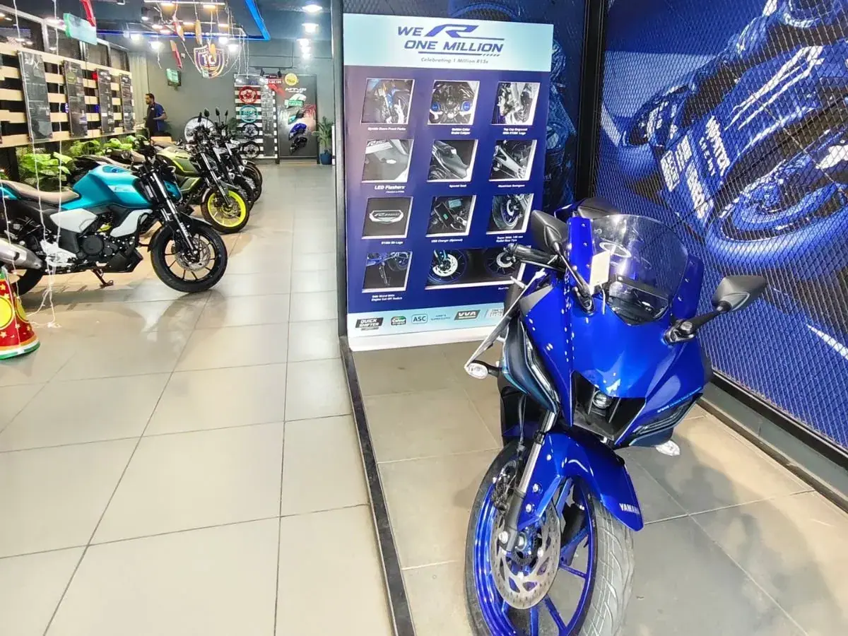 Yamaha motorcycles on the showroom floor at Kochadai